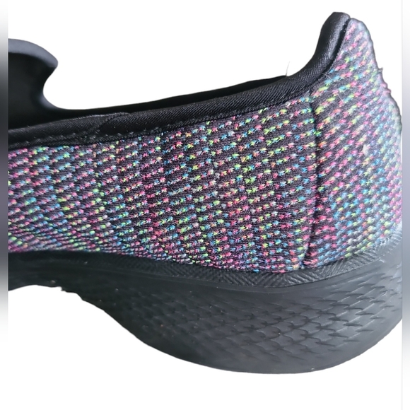 Skechers "GoWalk 4" Slip On Goga Max Shoes - Picture 7 of 12